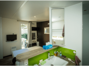 Suite lit double du Mobilhome Méditerranée