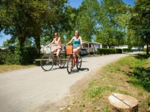 CAMPING AVEC ANIMATIONS FAMILIALES VENDÉE