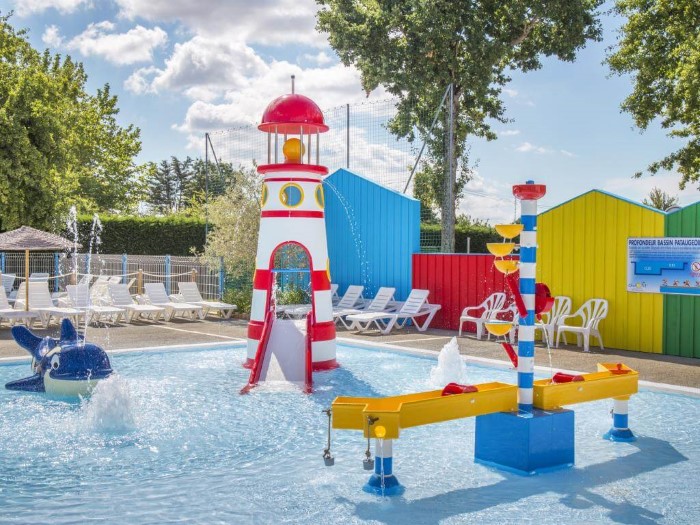 camping avec toboggan espace aquatique ile d'oleron