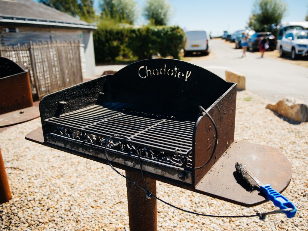 barbecue collectif du camping les iles chadotel