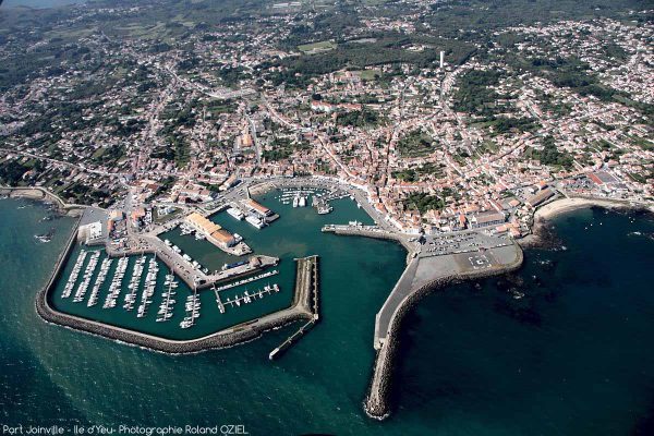 ile-d-yeu-vue-aerienne-port-joinville