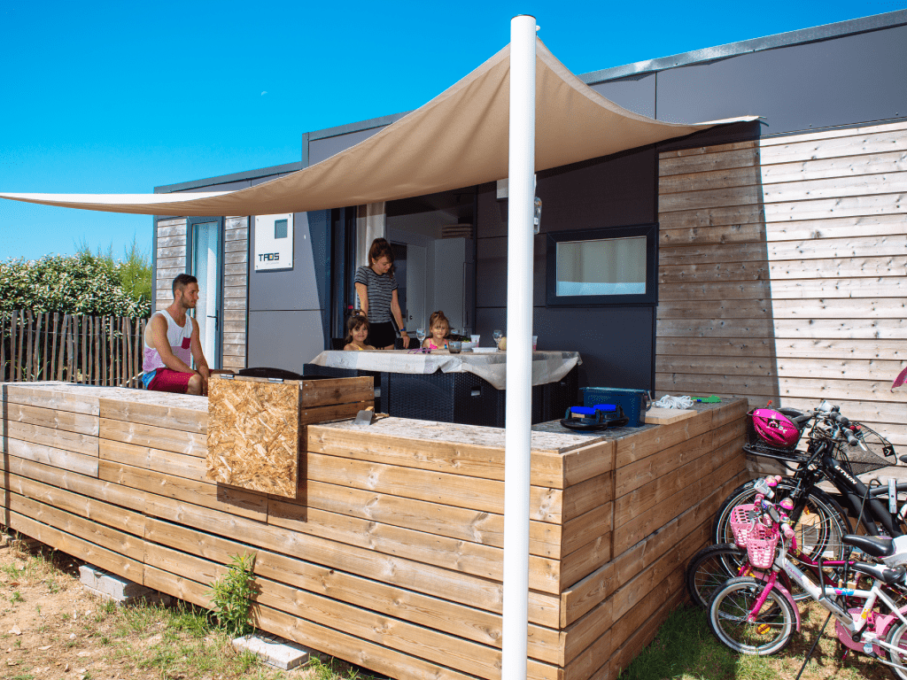 Extérieur du Mobilhome Méditerranée