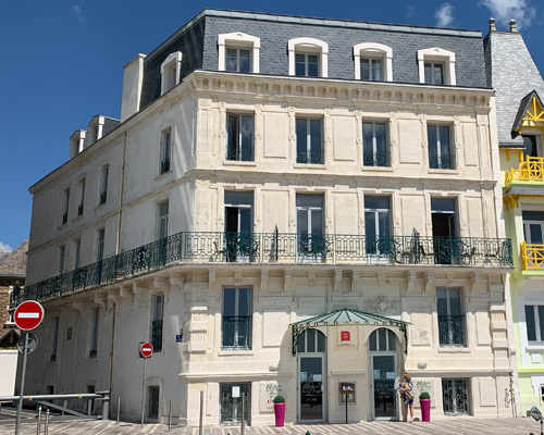 la-résidence-de-la-plage-les-sables-dolonne