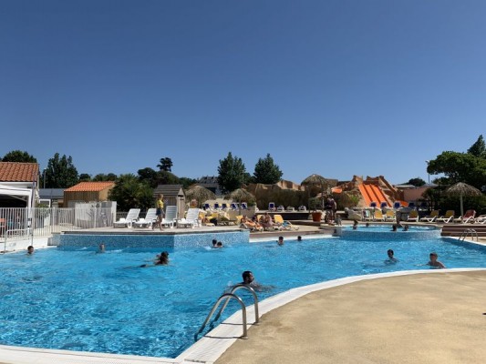 piscine les écureuils