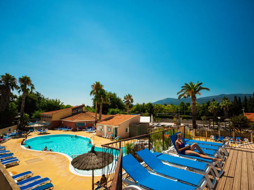 Solarium camping Chadotel Les Jardins Catalans à Argelès sur Mer.