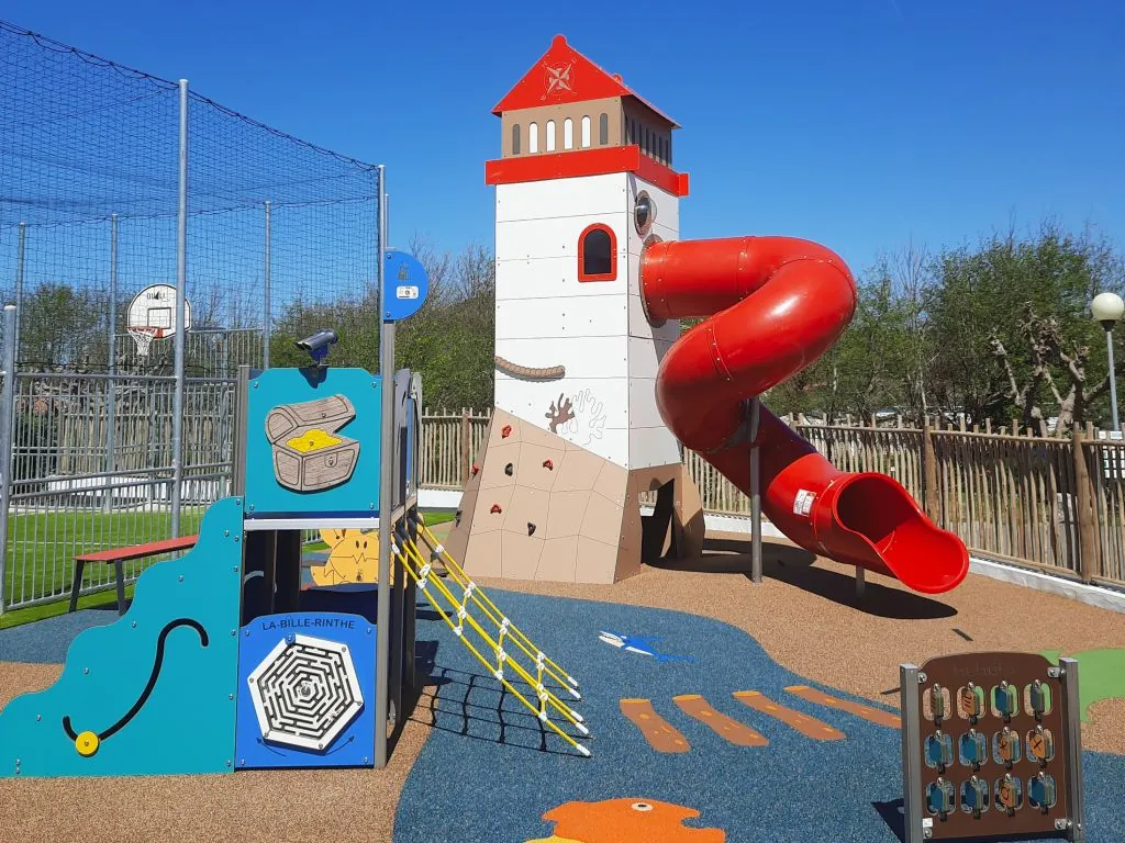 Aire de jeux enfants - Camping Chadotel International Erromadie - St Jean de Luz