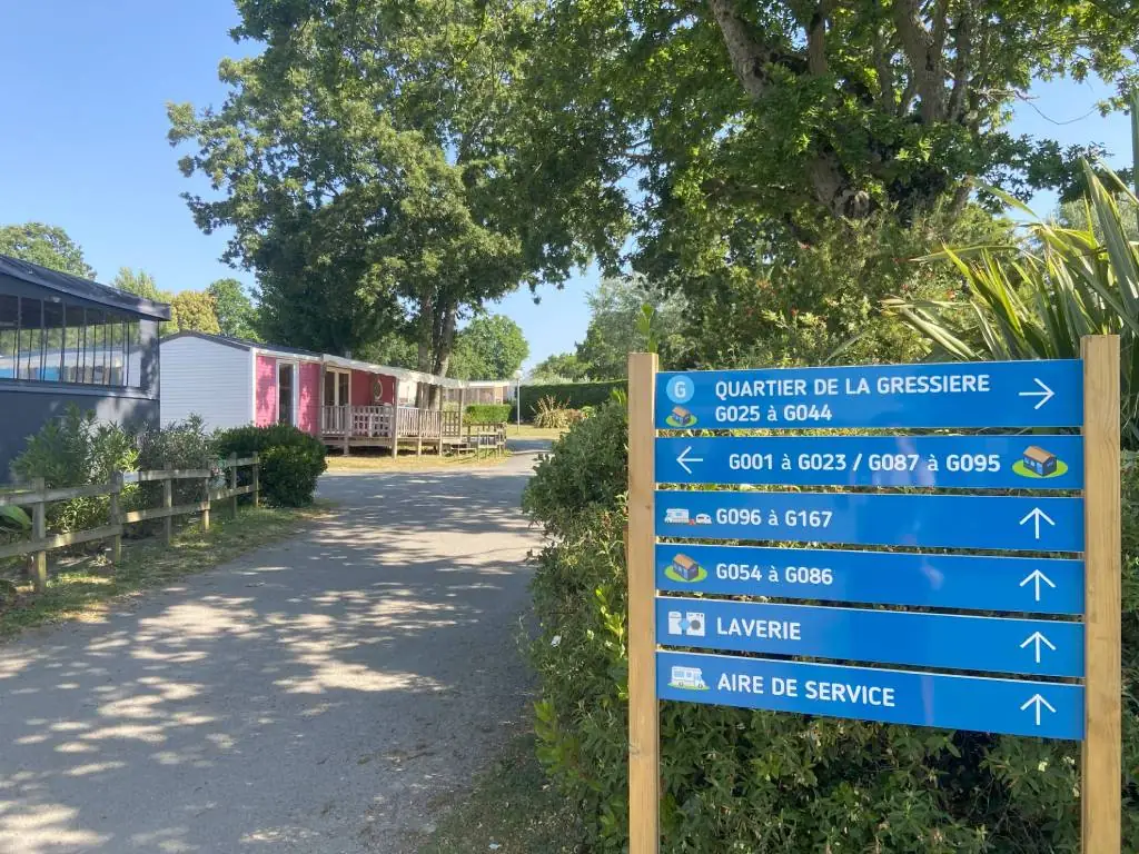 allée camping Chadotel les Ecureuils à la Bernerie en Retz