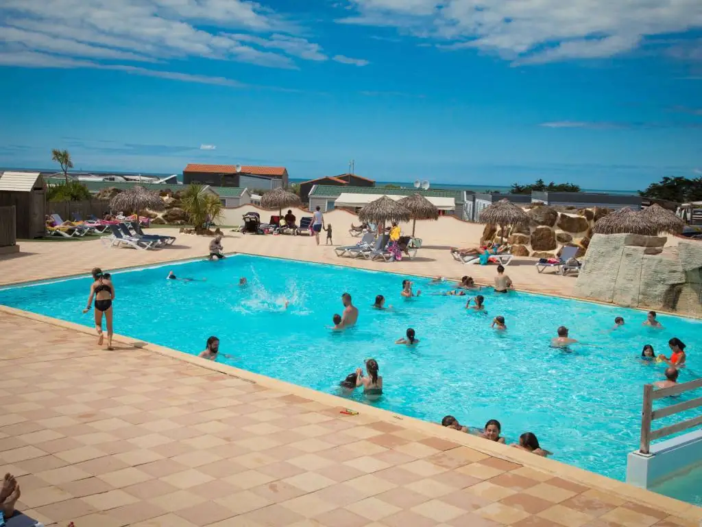 piscine chauffée camping Chadotel La Dune des Sables aux Sables d'Olonne en Vendée