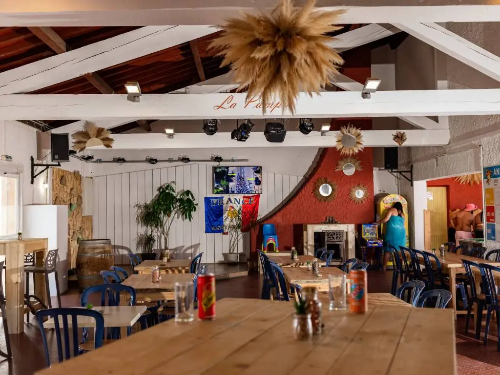 Chadotel Le Roussillon - Restaurant