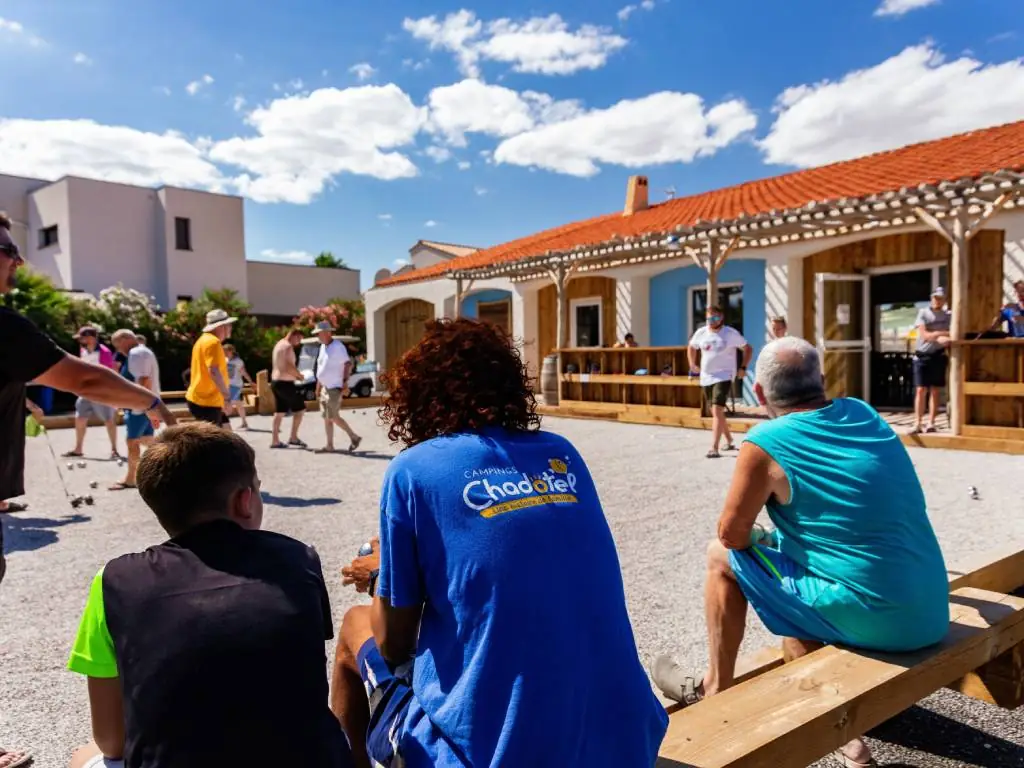 Chadotel Le Roussillon - concours de pétanque