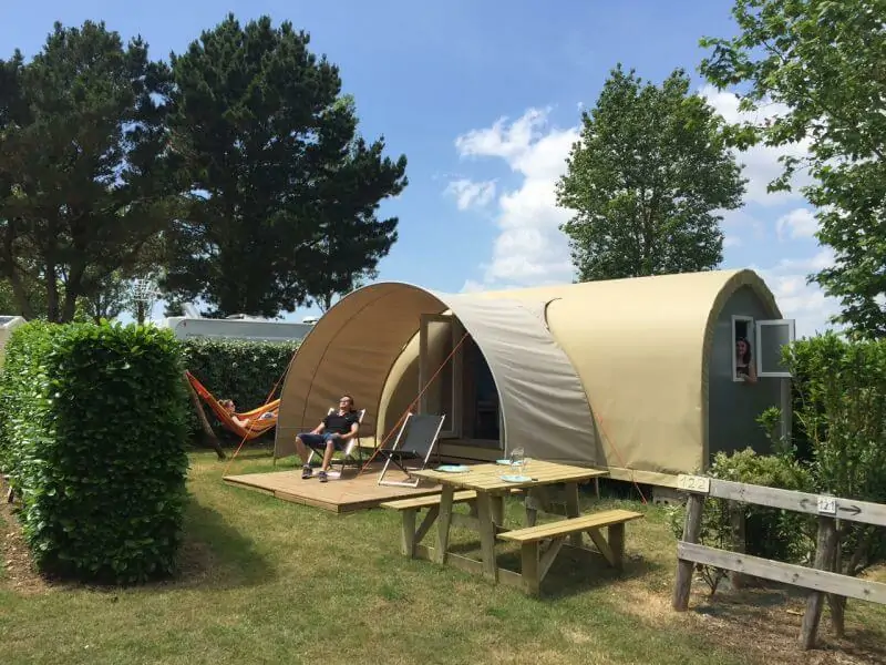 Lodge coco terrasse et extérieur